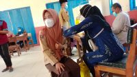 Ratusan Siswa MA GUPPI Palas dan MTs GUPPI 03 Belanga Laksanakan Vaksinasi Dosis Pertama