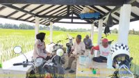Polwan Bhabinkamtibmas Polres OKU Timur Polda Sumsel Sambangi Desa Binaan