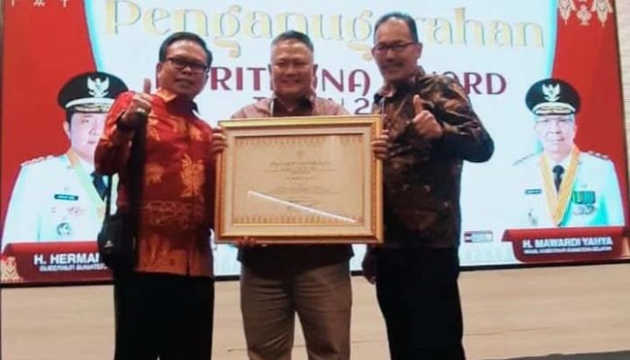 Komitmen Lindungi Pekerja, PTBA Raih Paritrana Award