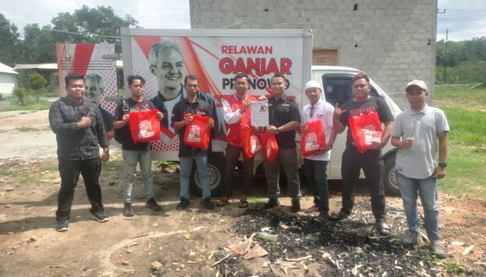 Relawan Sahabat Ganjar OKU Timur Bergerak Door to Door Sosialisasikan Ganjar-Mahfud