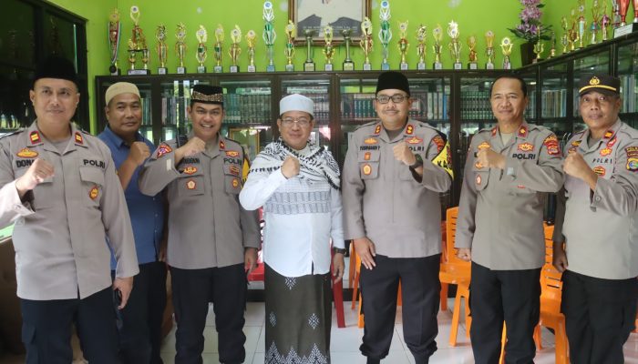 Kapolres Lampung Selatan Sambangi Tokoh Agama dan Adat dalam Safari Ramadhan