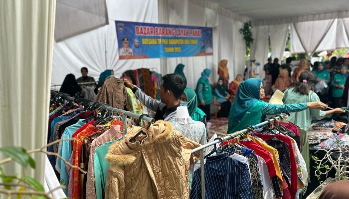 Ratusan Masyarakat OKUT Serbu Bazar TP PKK di Martapura, Ini kata dr Sheila!