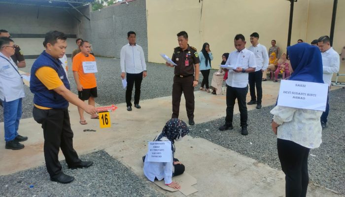Unit Pidum Satreskrim Polres OKU Timur Gelar Rekonstruksi Kasus Pembunuhan PJs Kades, 20 Adegan Diperagakan