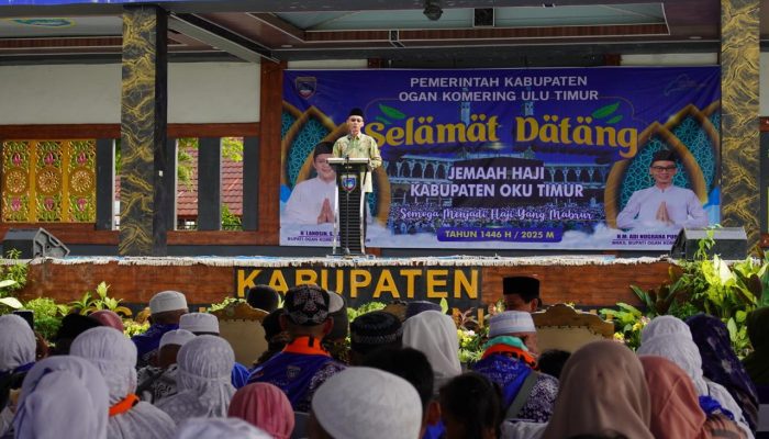 Wabup Yudha Sambut Kepulangan Jamaah Haji OKU Timur Kloter 1