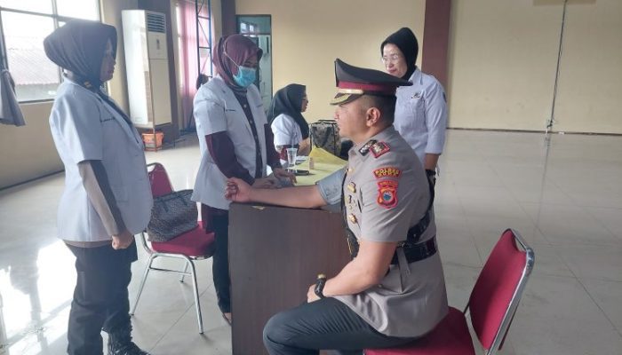 HUT ke-79 Bhayangkara, Polres Gowa Gelar Bakti Kesehatan Donor Darah