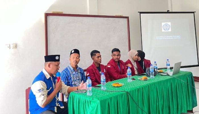 Universitas Muhammadiyah kupang melakukan kegiatan sosialisasi dengan tema : pentingnya pendidikan di sekolah SMK muhamadiyah Manggarai Timur.