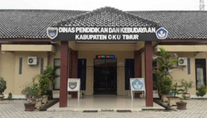 Sekdin Disdikbud OKUT Bantah Isu Oknum Disdikbud Bermain Proyek, Ini katanya!