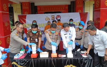 Polres OKU Timur Blender 1 Kilogram Sabu Senilai Rp 500 Juta