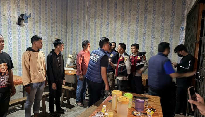 Berantas Predaran Narkoba, Polres OKUT Gelar Patroli Gabungan, Sasar Kafe dan Warung Remang-Remang
